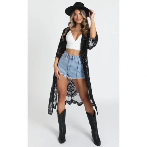 Black Scalloped Sheer Mesh Lace Boho Kimono Wrap - Picture 2 of 3